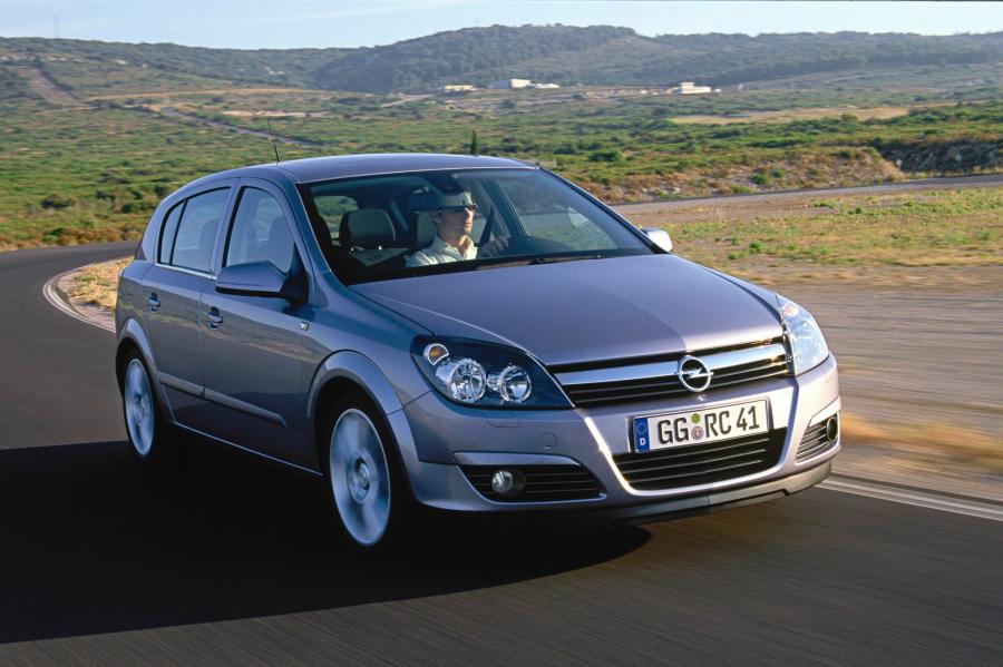  Opel Astra 2005 года  (фото 43 из 141)